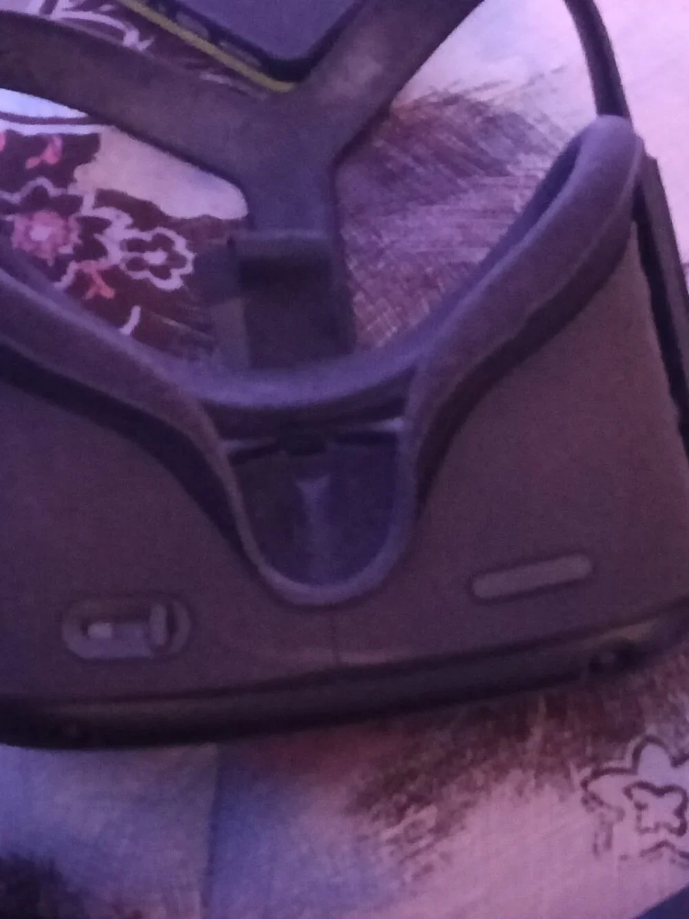 Meta Quest Oculus + remotes - Picture 7 of 8